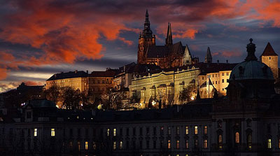 Foto Prager Burg bei Nacht, beleuchtet